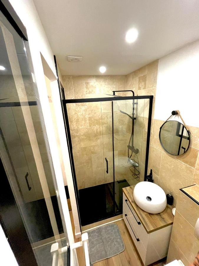 Appartement Cosy Proche Du Port Nizza Exterior foto