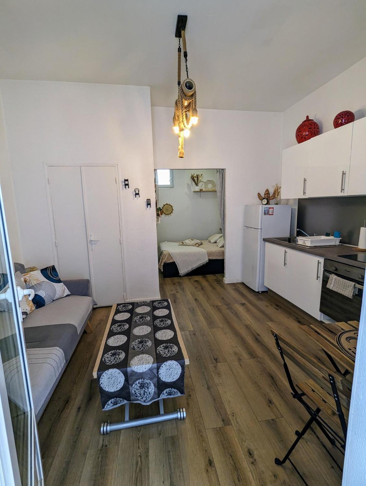 Appartement Cosy Proche Du Port Nizza Exterior foto