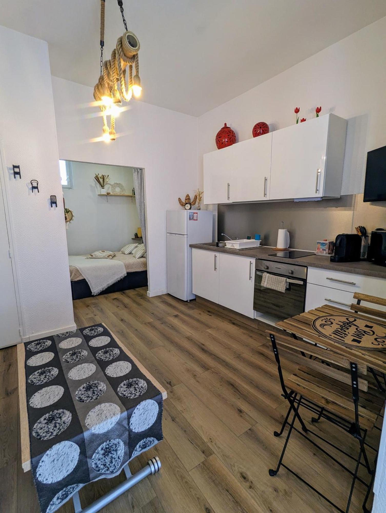 Appartement Cosy Proche Du Port Nizza Exterior foto
